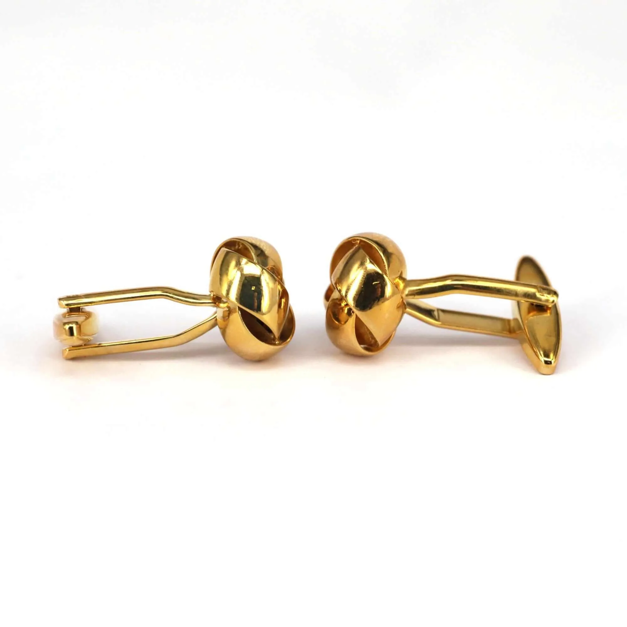 Big Knot in Gold Cufflink (Online Exclusive)