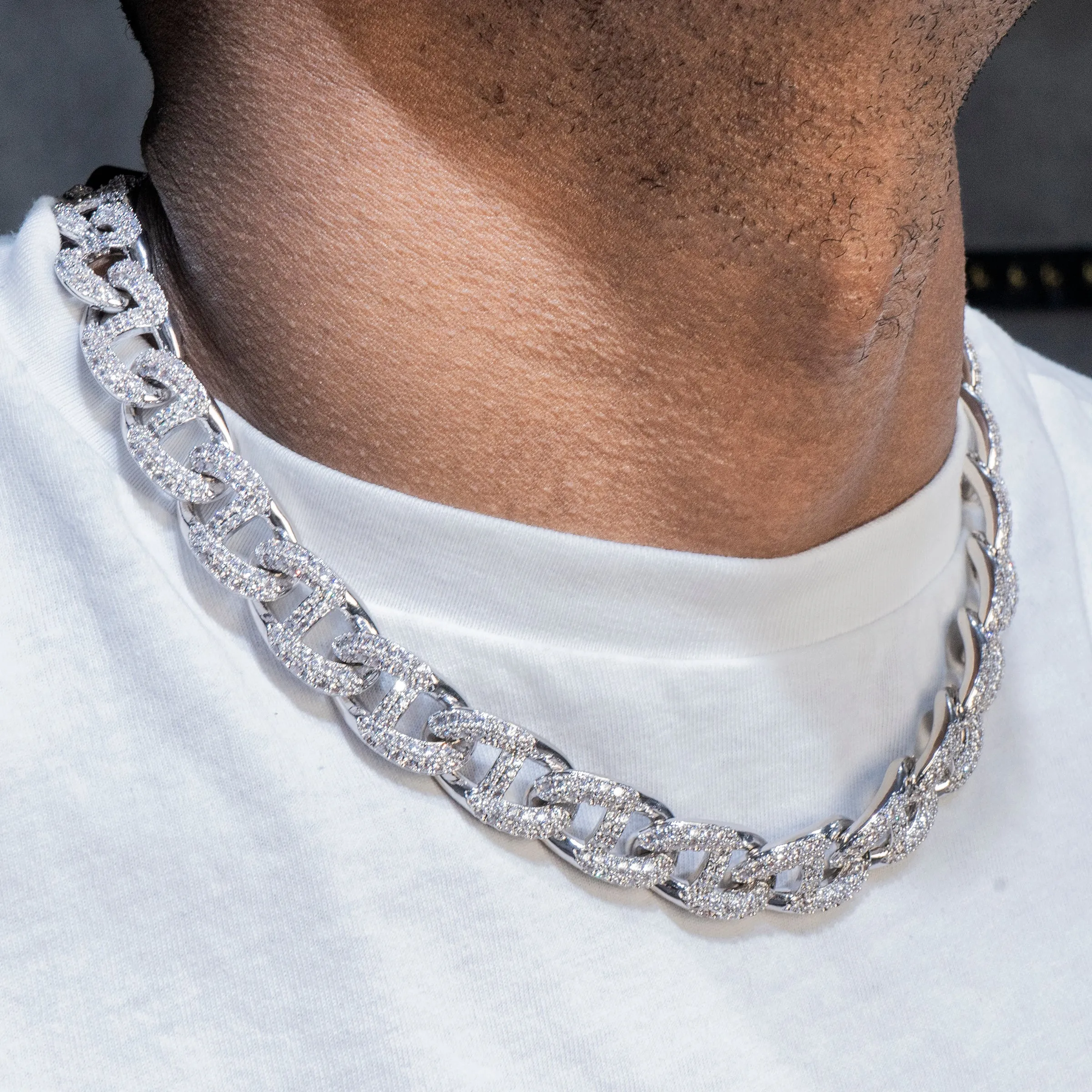 Mens White Gold Iced Out Mariner Link Chain